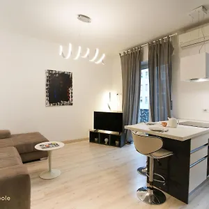 lumire-apartment-milano-center.italymilanhotels.net/